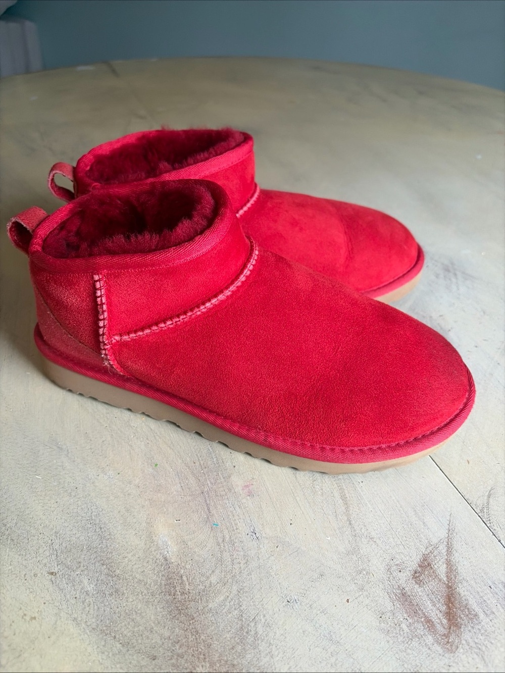 Women’s UGG Classic Ultra Mini Ribbon Red Water-resistant Suede Boots Size US 8